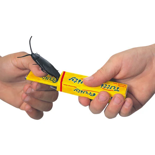 GUM COCKROACH